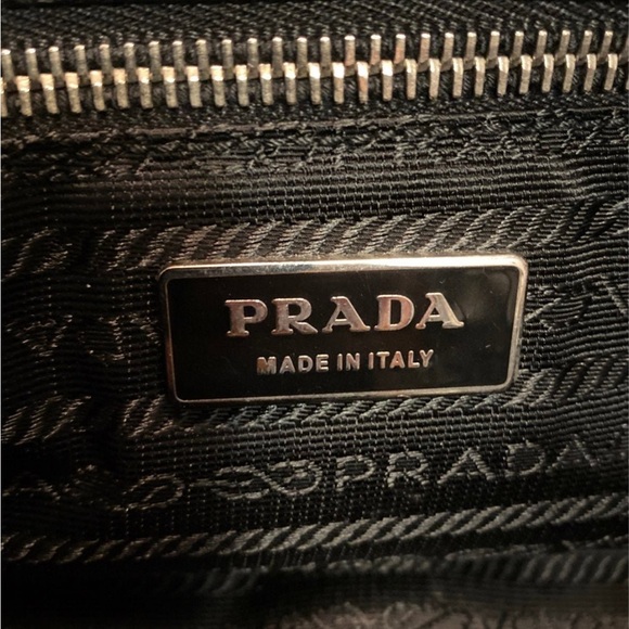 Prada Black Leather Designer Shoulder Bag Authentic - Picture 7 of 12